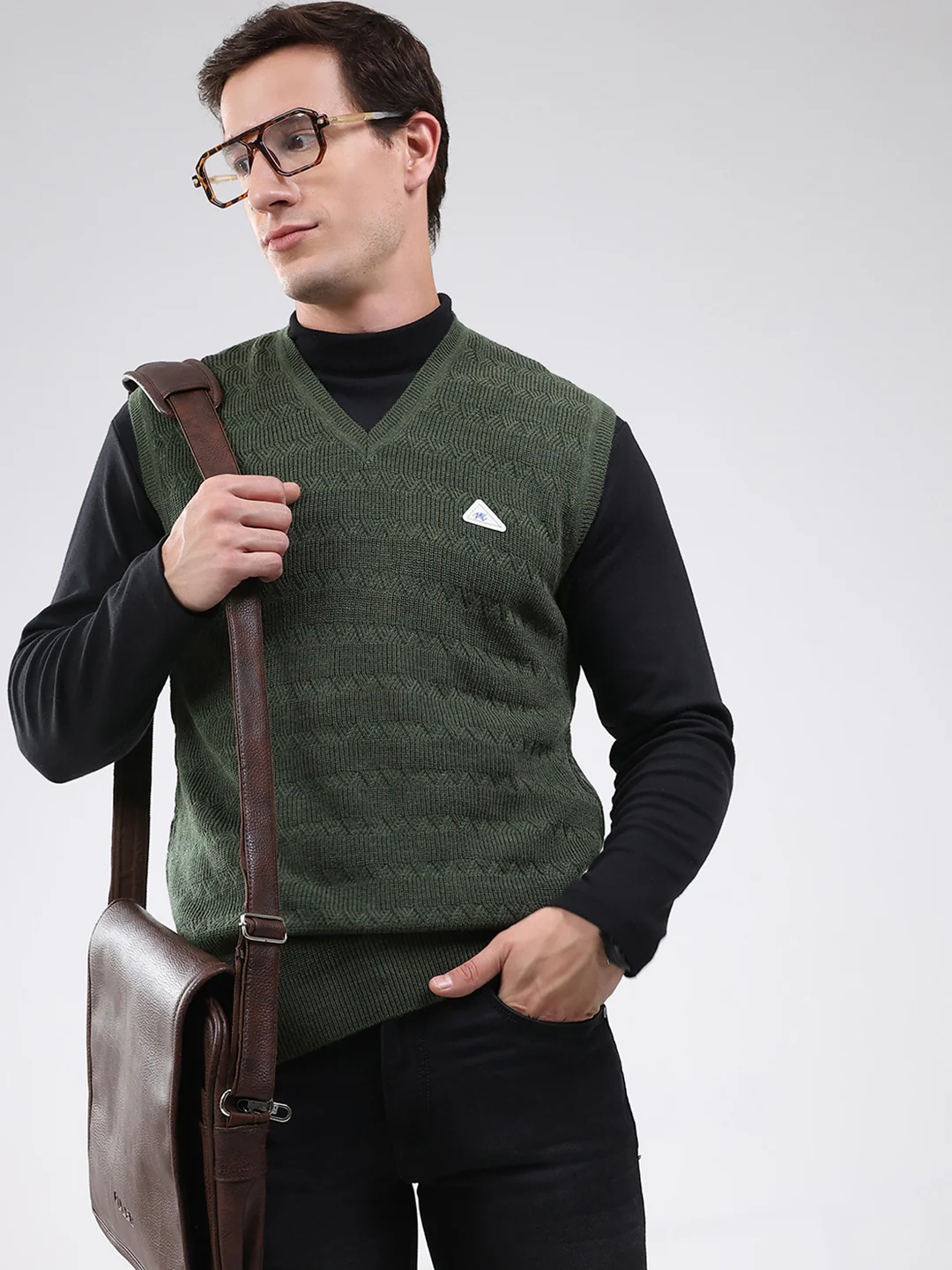 Men Green Self Design V Neck Sleeveless Sweater - Image 6