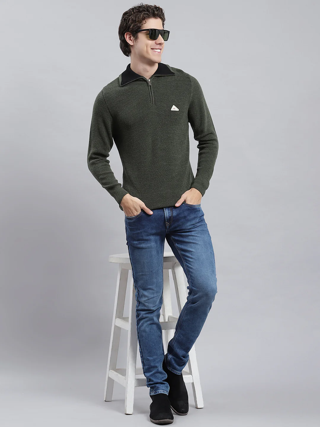 Men Green Self Pullover - Image 5