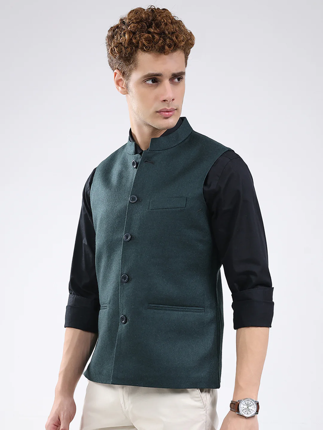 Men Green Solid Band Neck Sleeveless Jacket - Image 3
