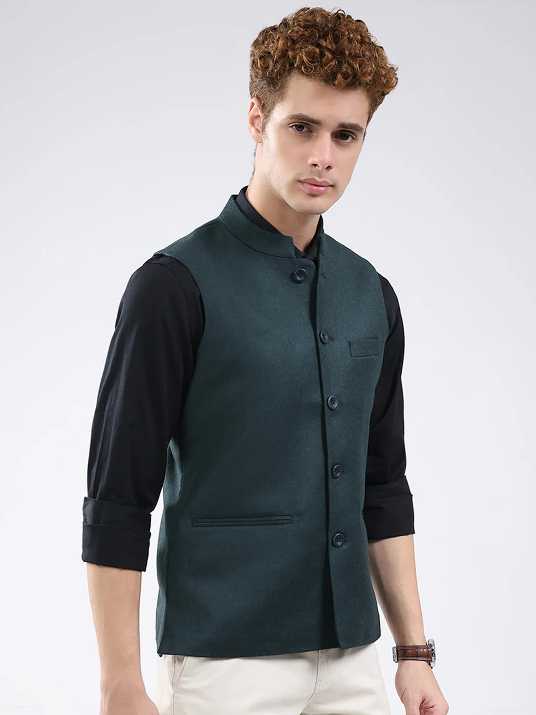 Men Green Solid Band Neck Sleeveless Jacket - Image 4