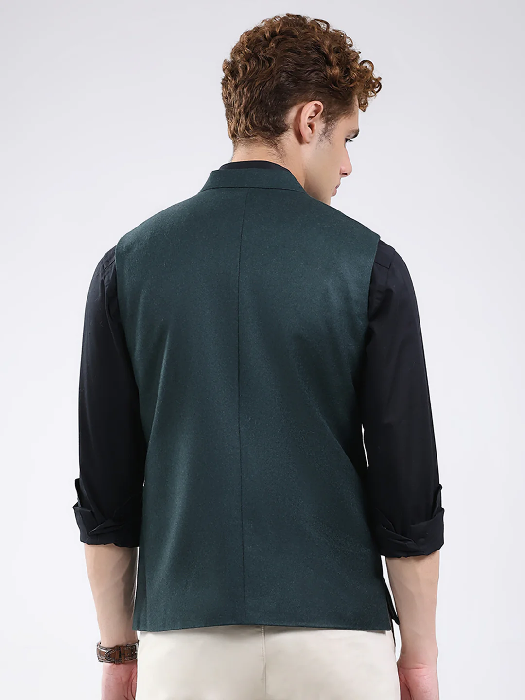 Men Green Solid Band Neck Sleeveless Jacket - Image 5