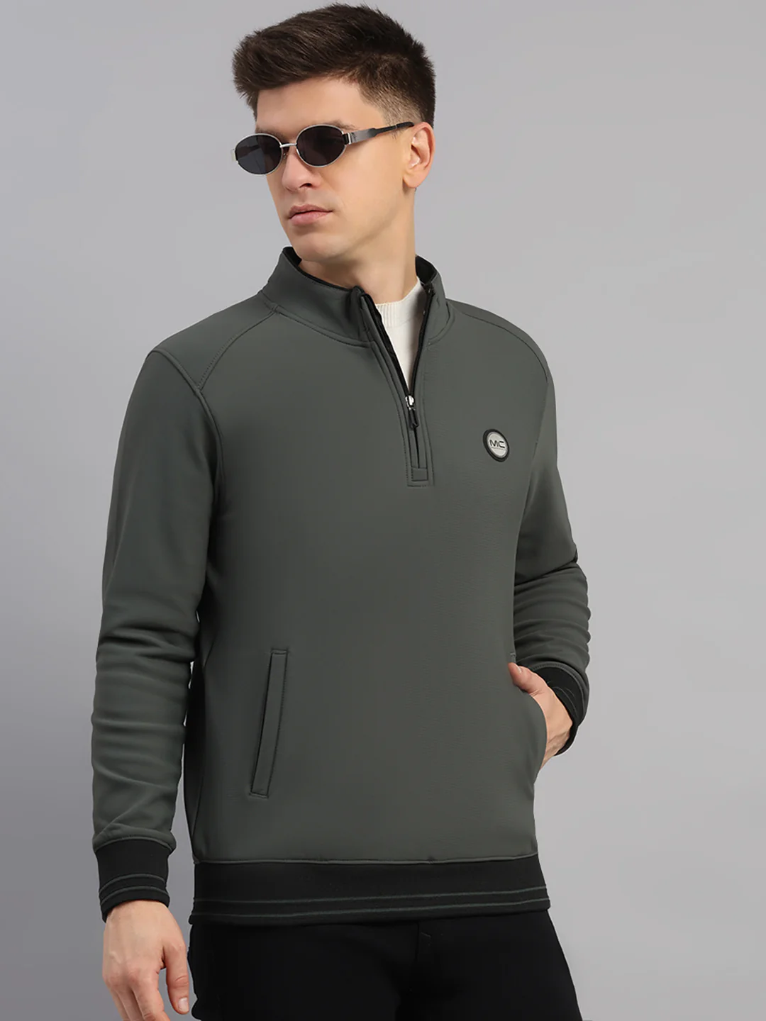Men Green Solid Collar Full Sleeve Sweatshirt - Image 6
