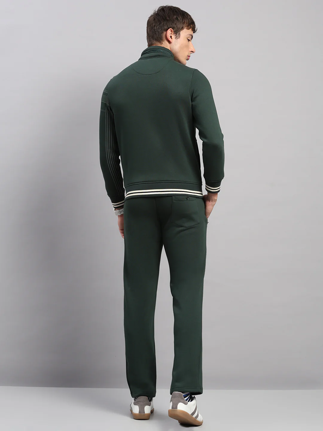 Men Green Solid Collar Full Sleeve Winter Tracksuit - Image 5