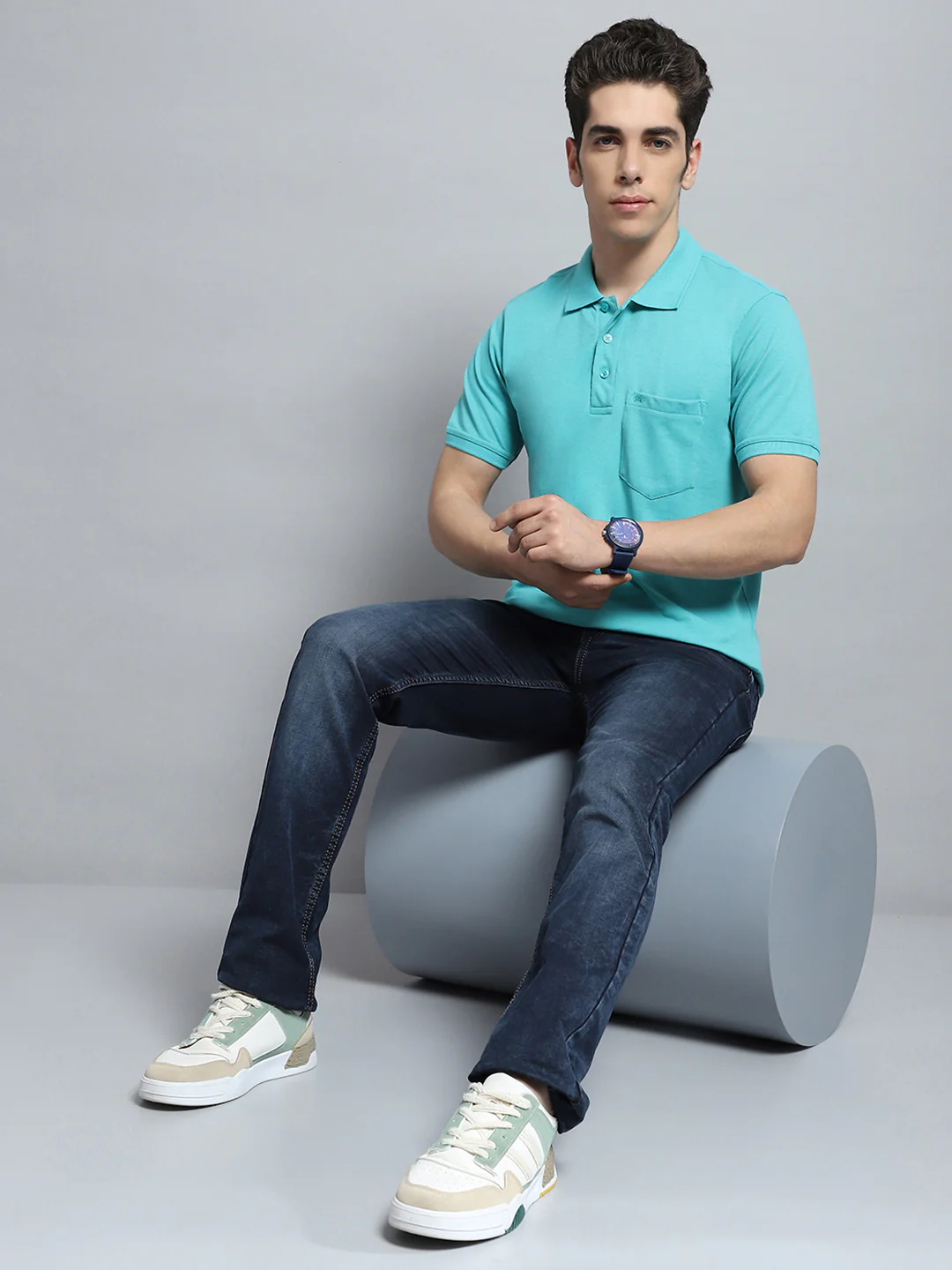 Men Green Solid Collar Half Sleeve T-Shirt - Image 2