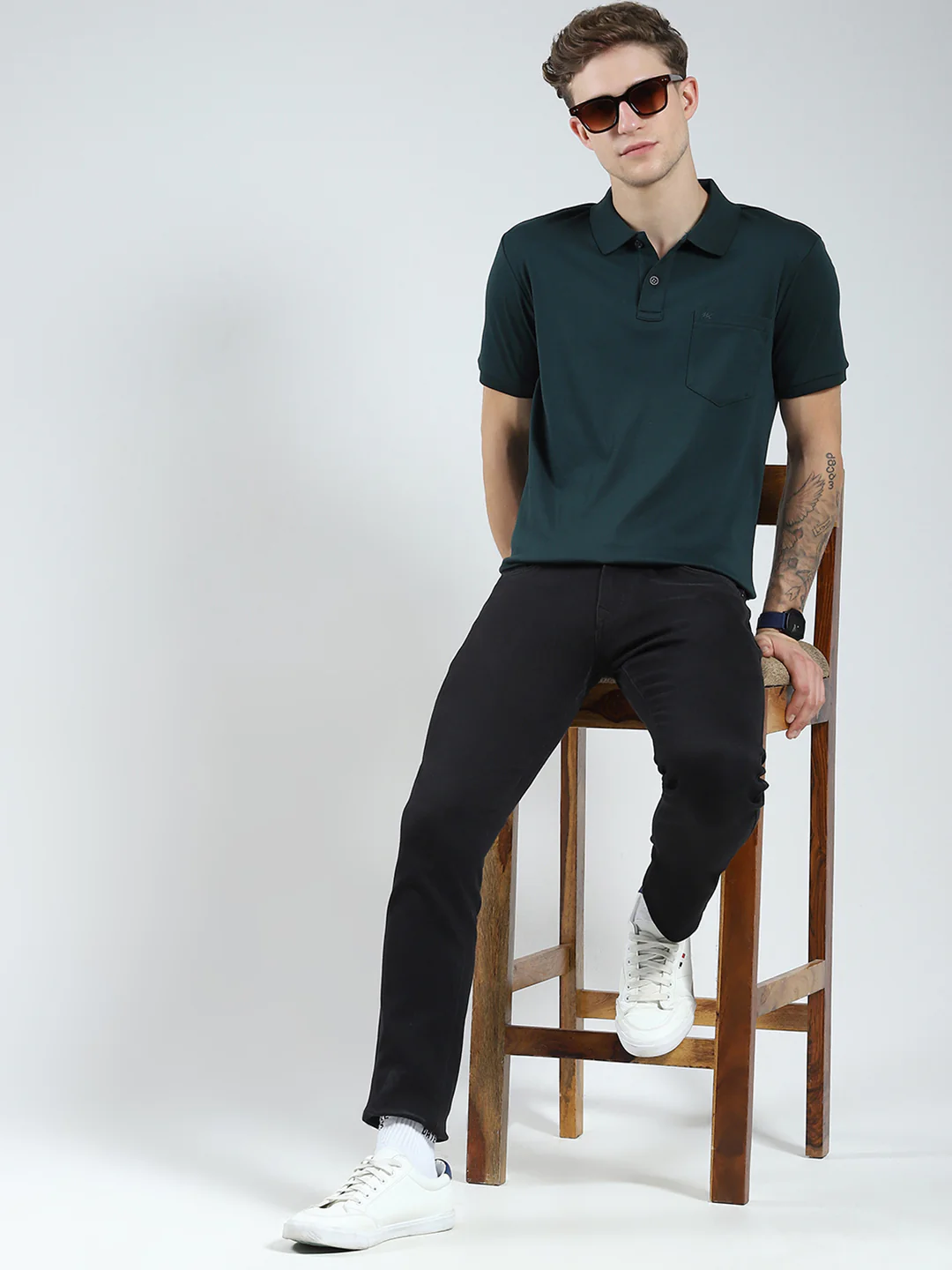 Men Green Solid Collar Half Sleeve T-Shirt - Image 2