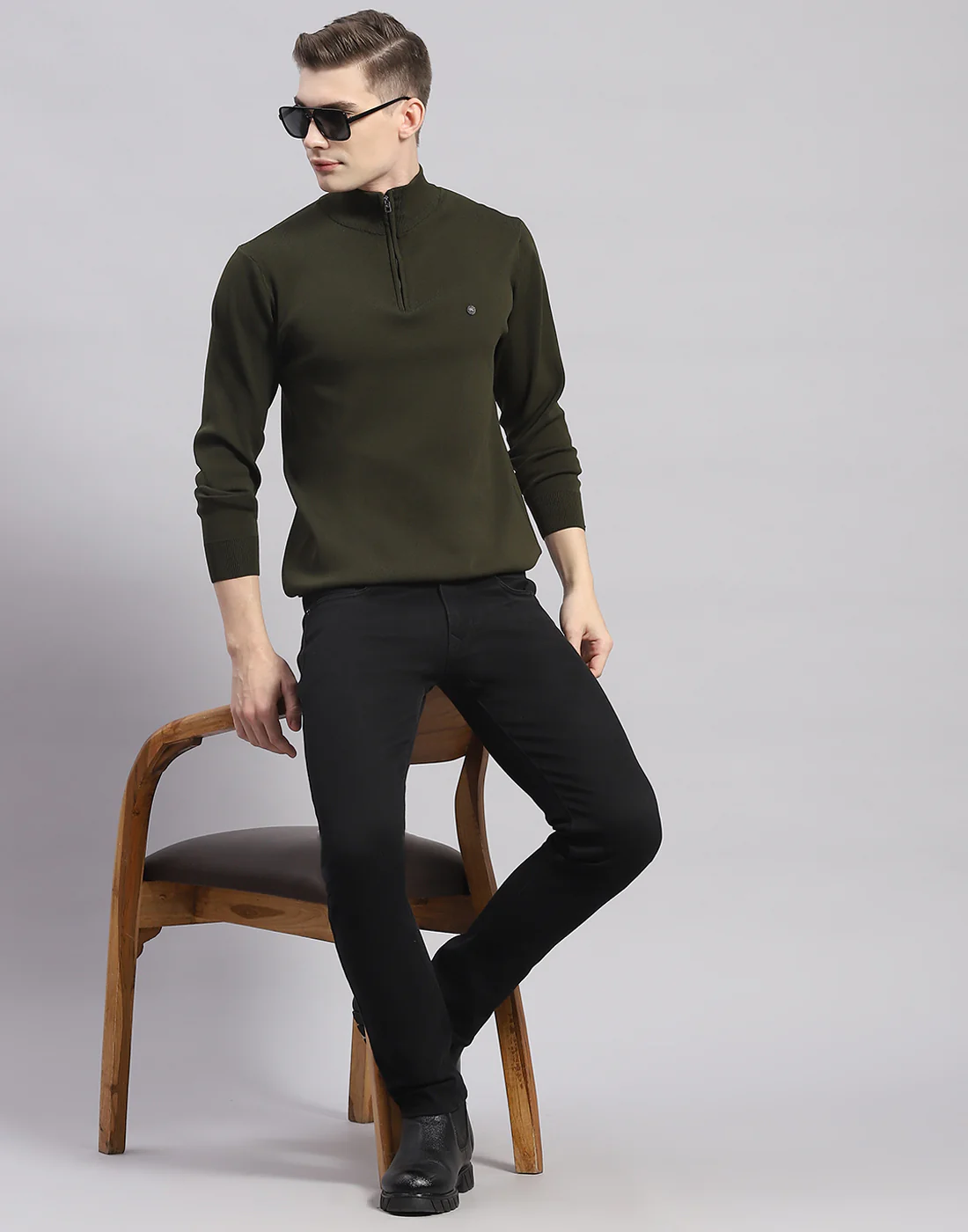 Men Green Solid H Neck Full Sleeve Pullover - Image 2