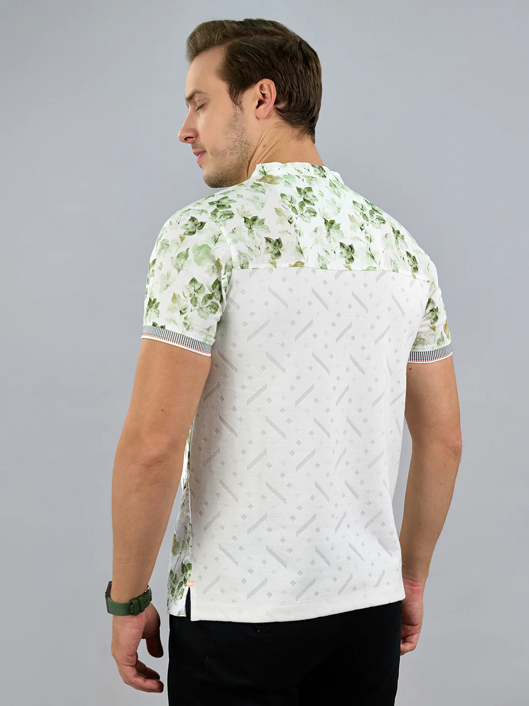 Men Green Solid Henley Neck Half Sleeve T-Shirt - Image 4