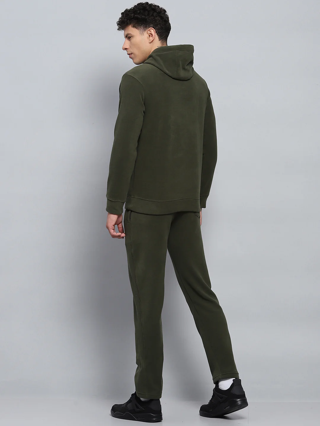 Men Green Solid Hooded Full Sleeve Winter Tracksuit - Image 5