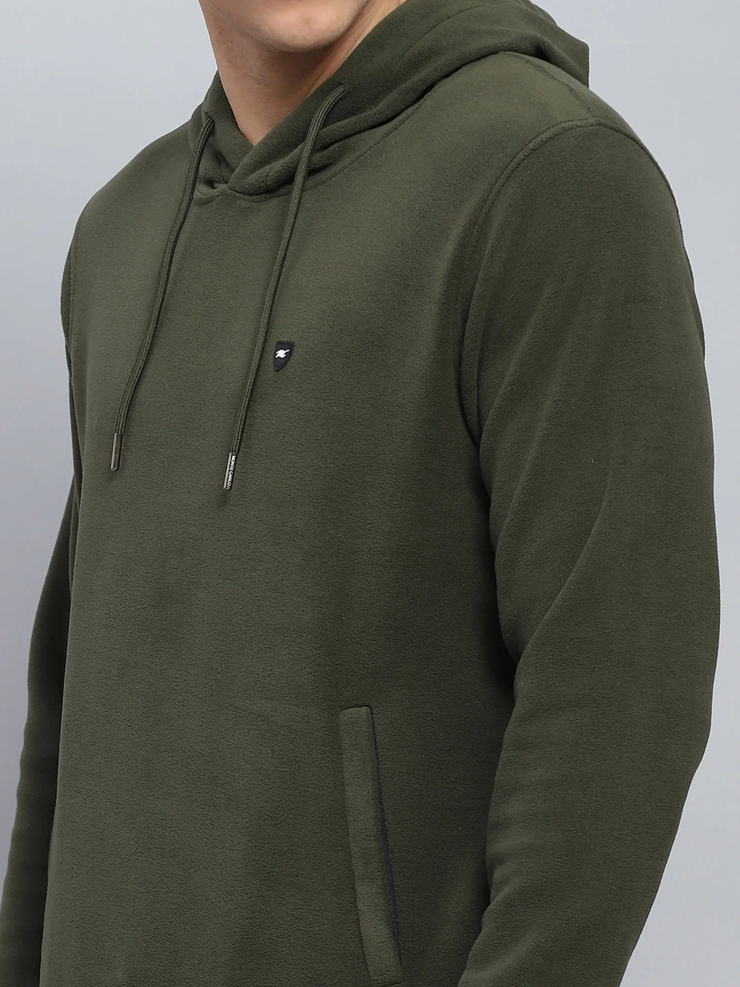 Men Green Solid Hooded Full Sleeve Winter Tracksuit - Image 6