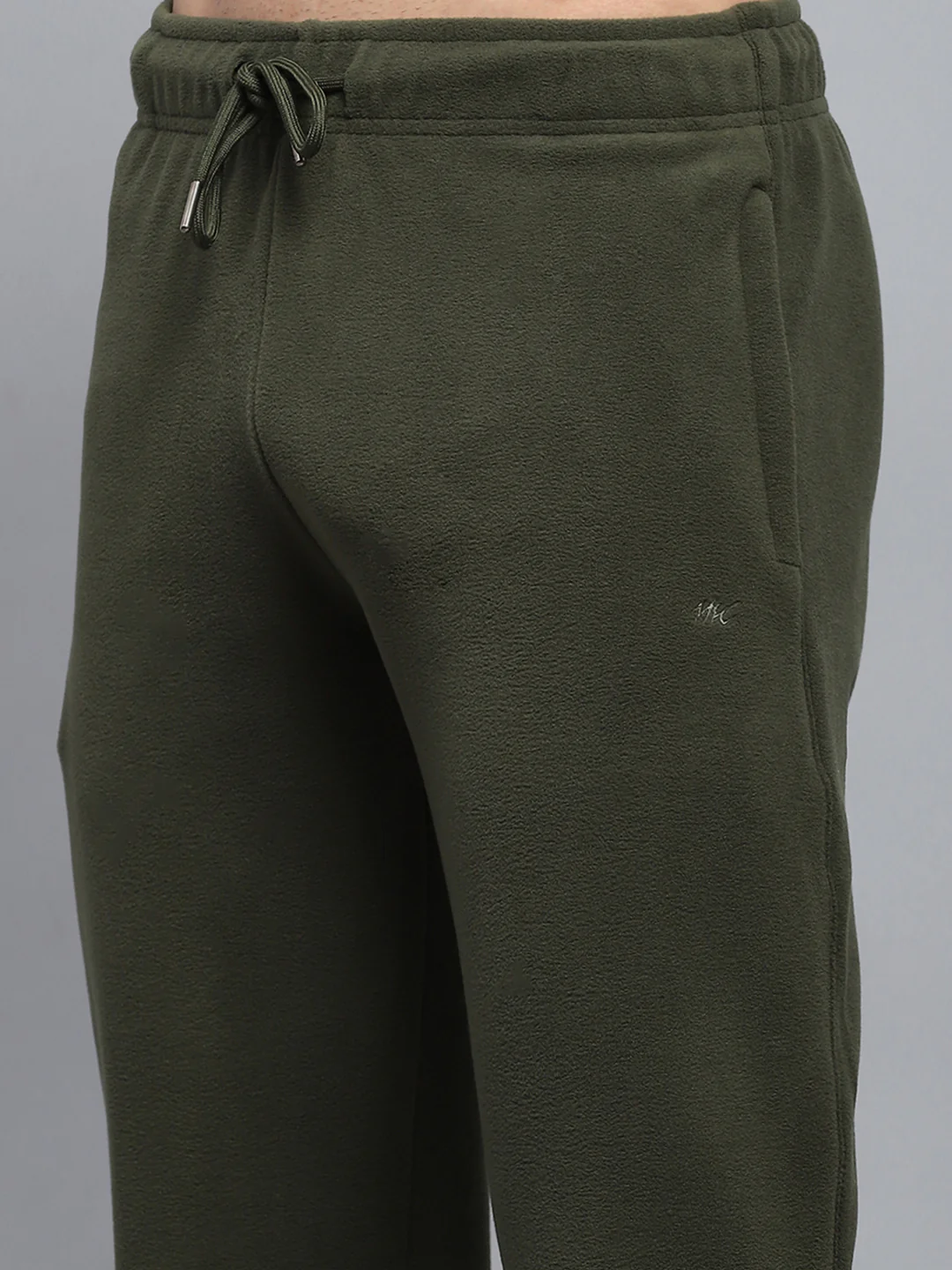 Men Green Solid Hooded Full Sleeve Winter Tracksuit - Image 8