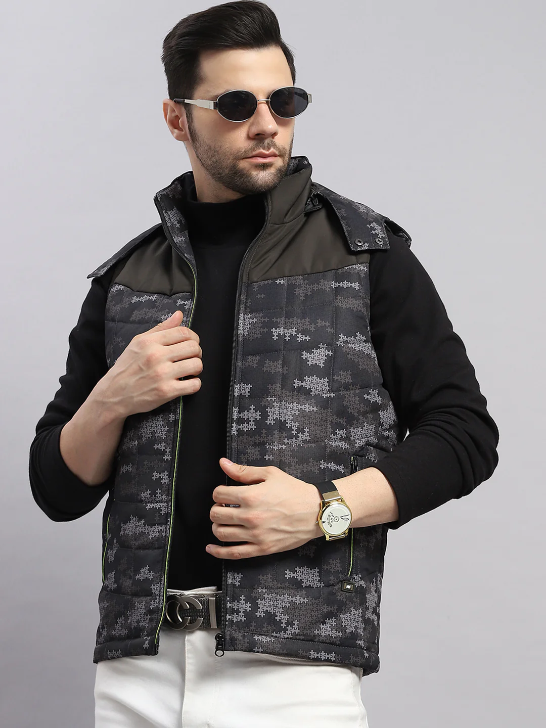 Men Green Solid Hooded Sleeveless Jacket - Image 6