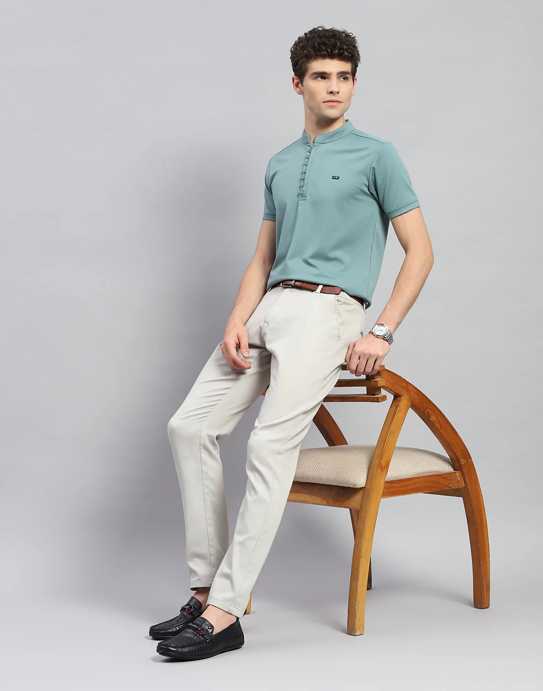 Men Green Solid  Mandarin Neck Half Sleeve T-Shirt - Image 2
