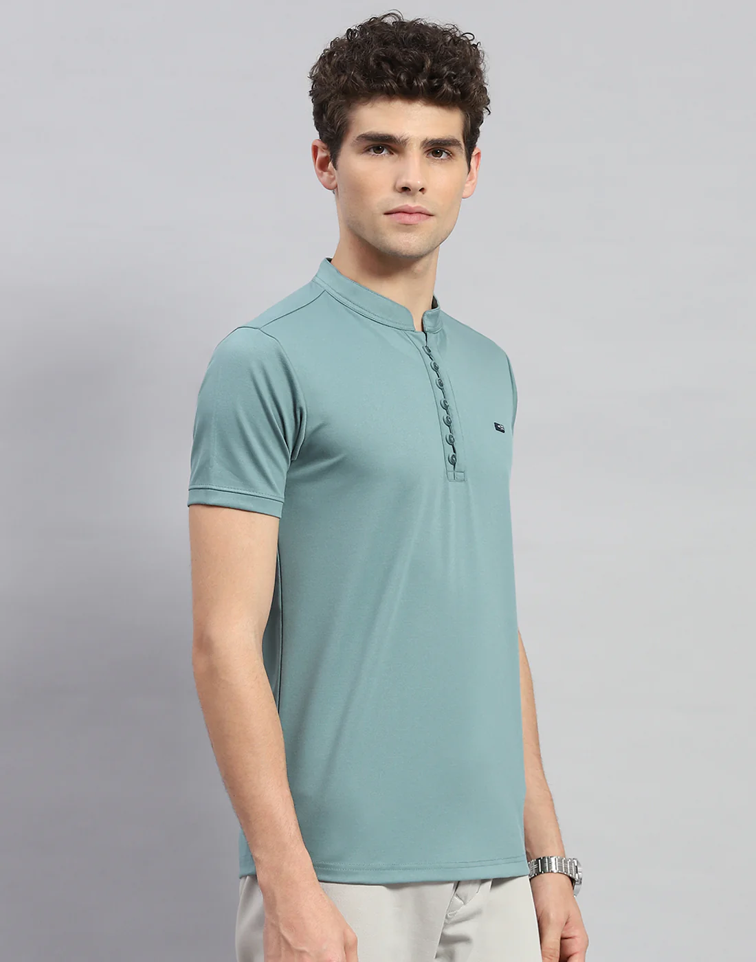 Men Green Solid  Mandarin Neck Half Sleeve T-Shirt - Image 4