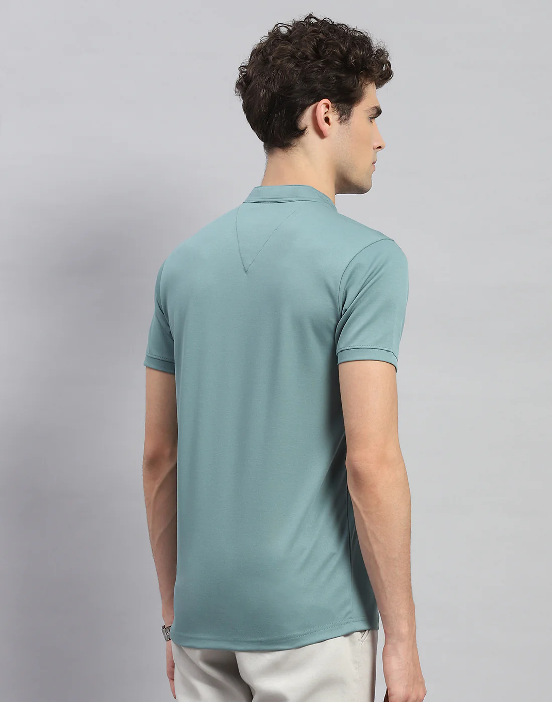 Men Green Solid  Mandarin Neck Half Sleeve T-Shirt - Image 5