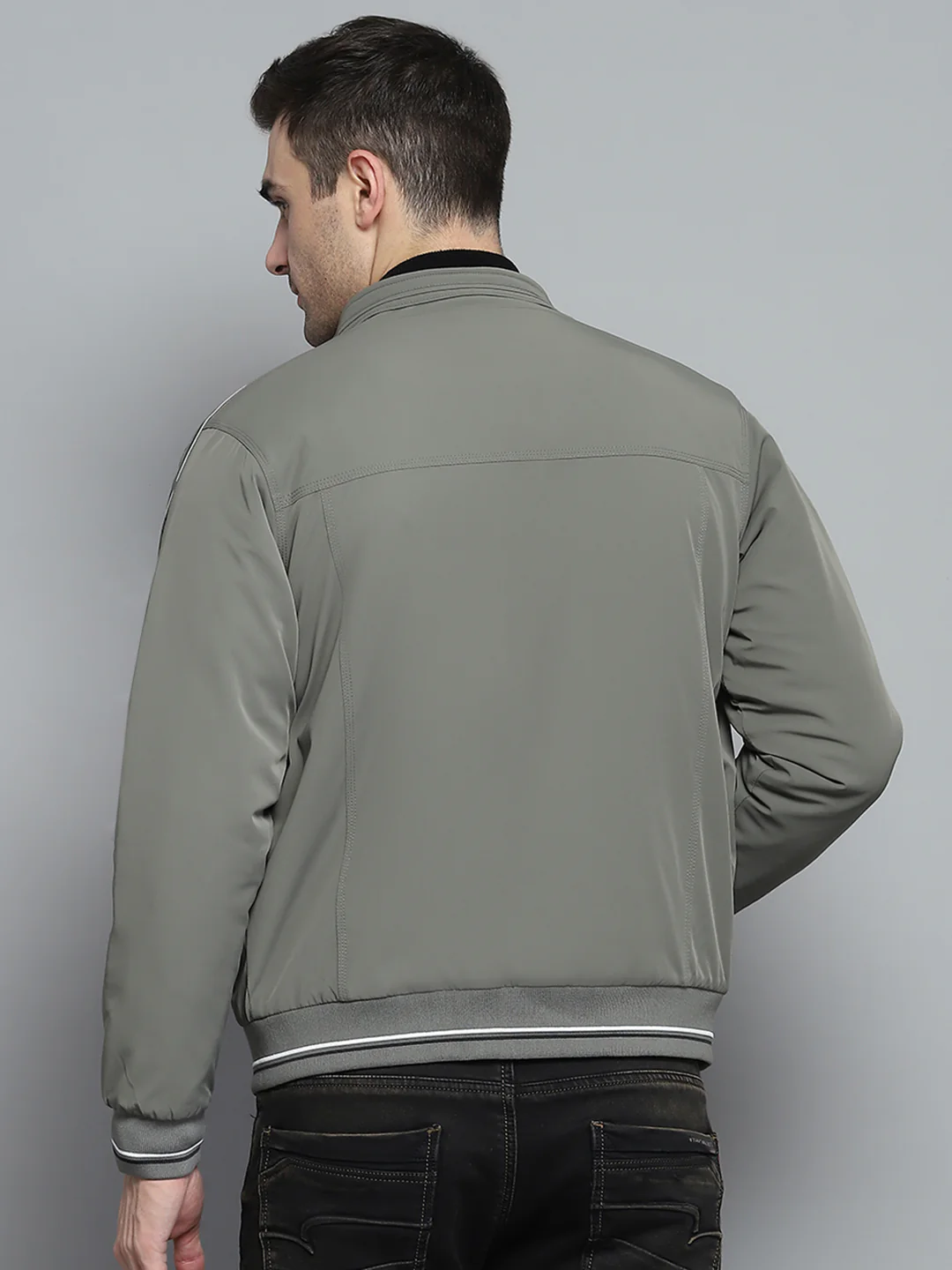 Men Green Solid Mock Neck Full Sleeve Jacket - Image 5