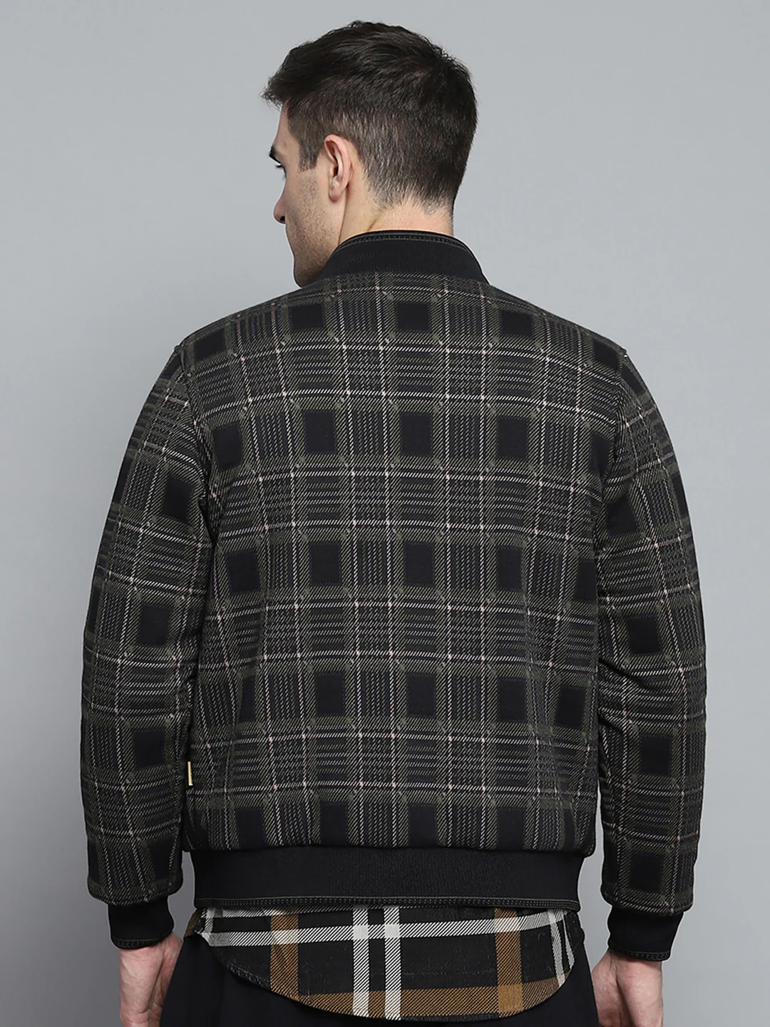 Men Green Solid Mock Neck Full Sleeve Jacket - Image 10