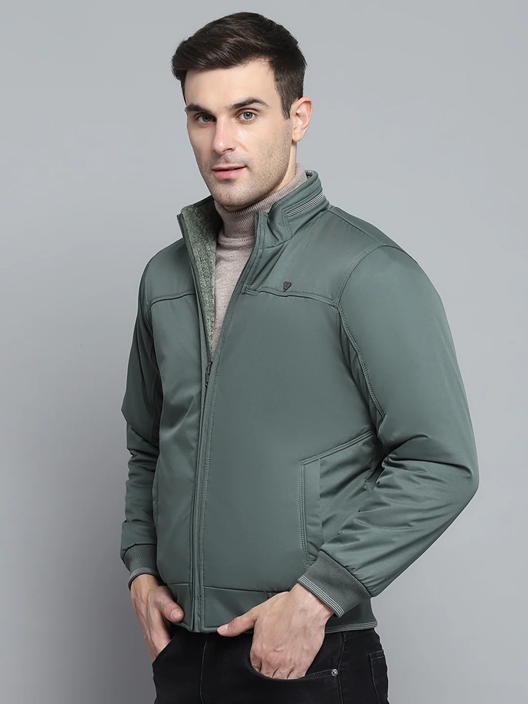 Men Green Solid Mock Neck Full Sleeve Jacket - Image 3