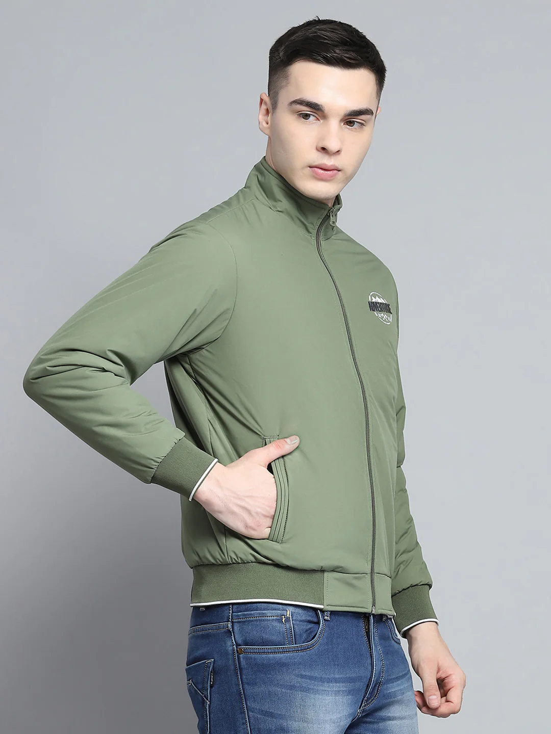Men Green Solid Mock Neck Full Sleeve Jacket - Image 4