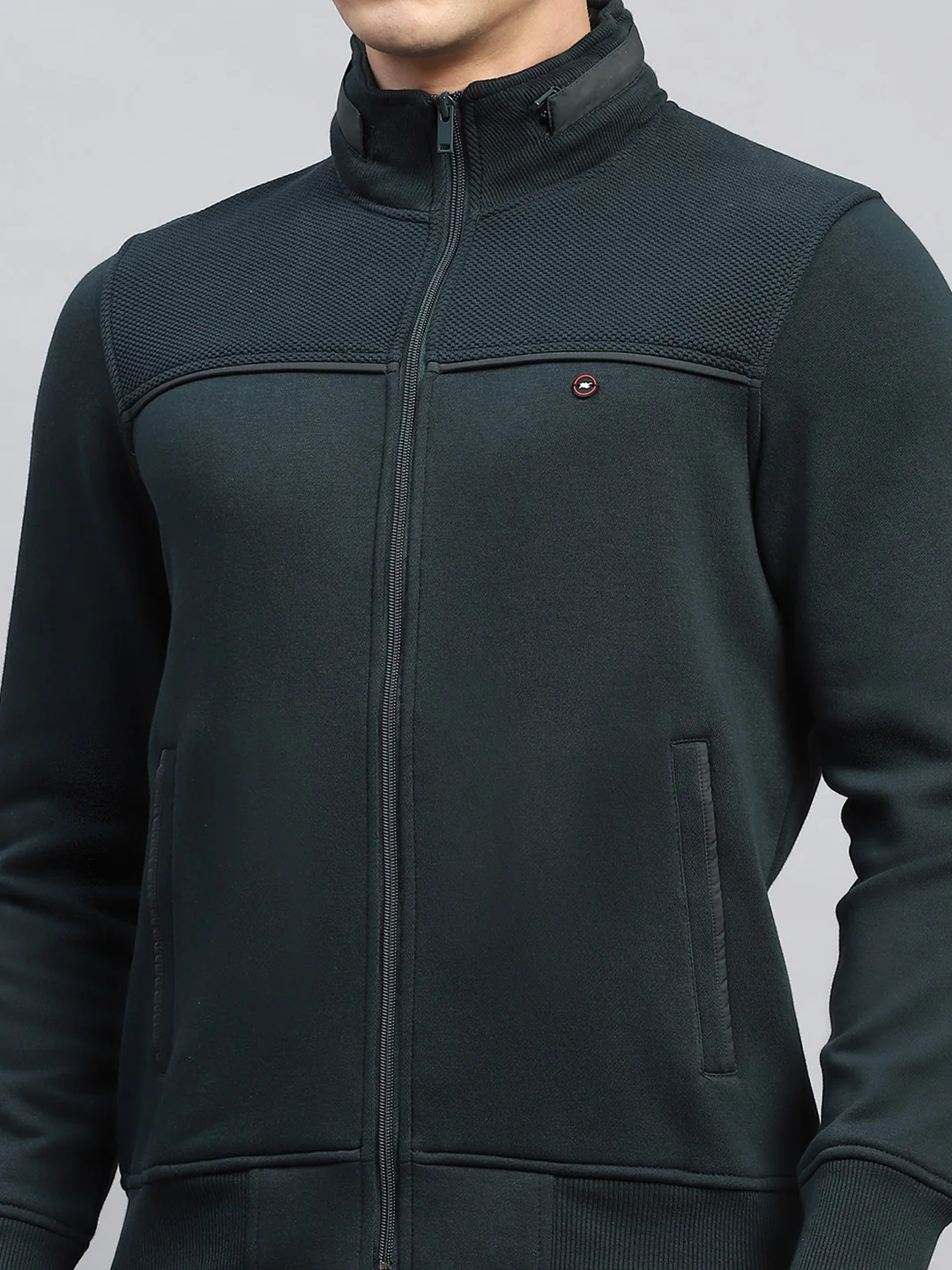 Men Green Solid Mock Neck Full Sleeve Winter Tracksuit - Image 6
