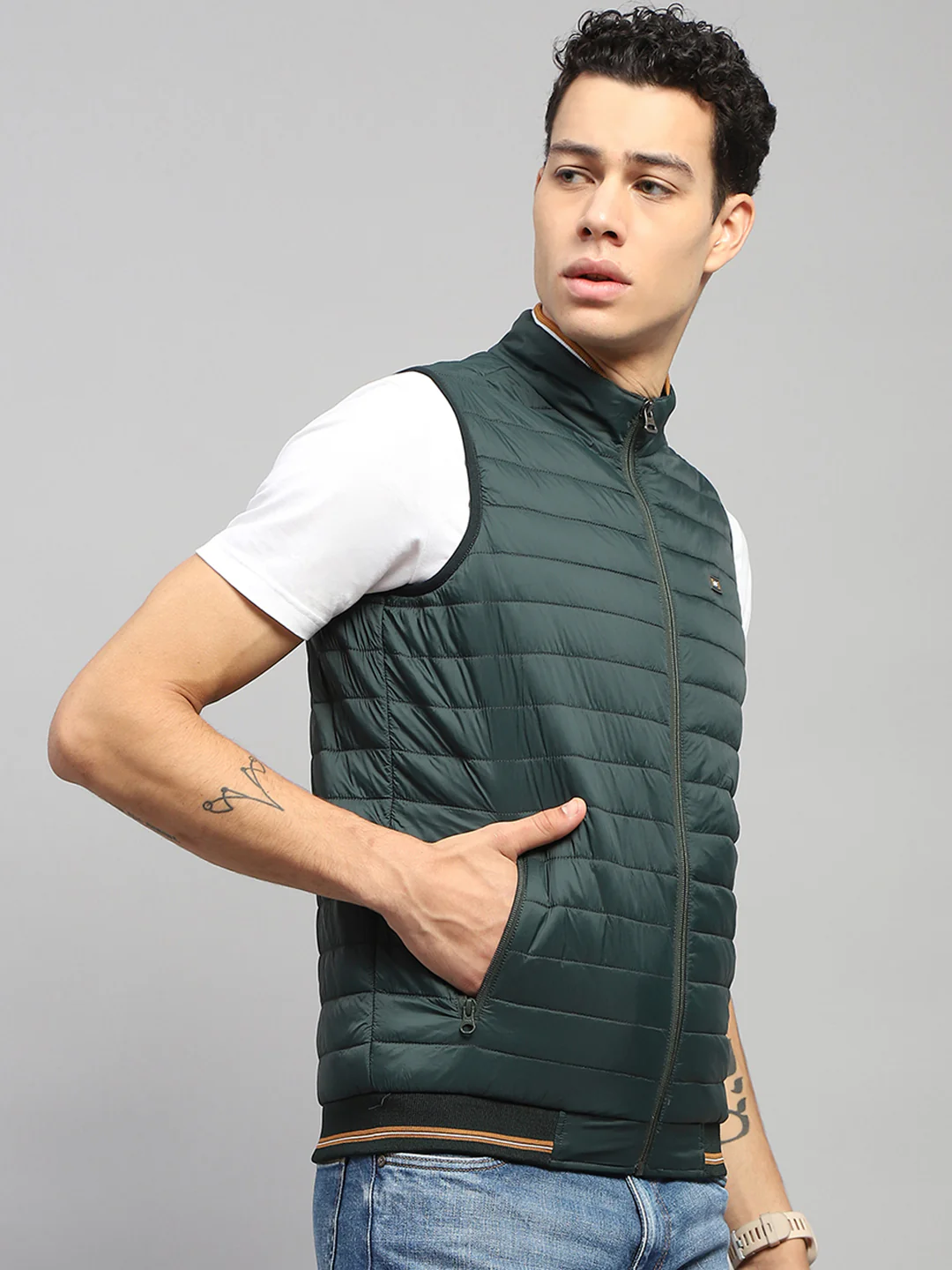Men Green Solid Mock Neck Sleeveless Jacket - Image 4