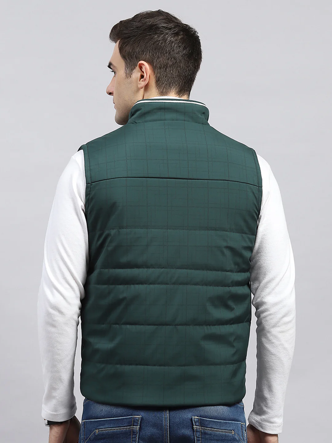 Men Green Solid Mock Neck Sleeveless Jacket - Image 5