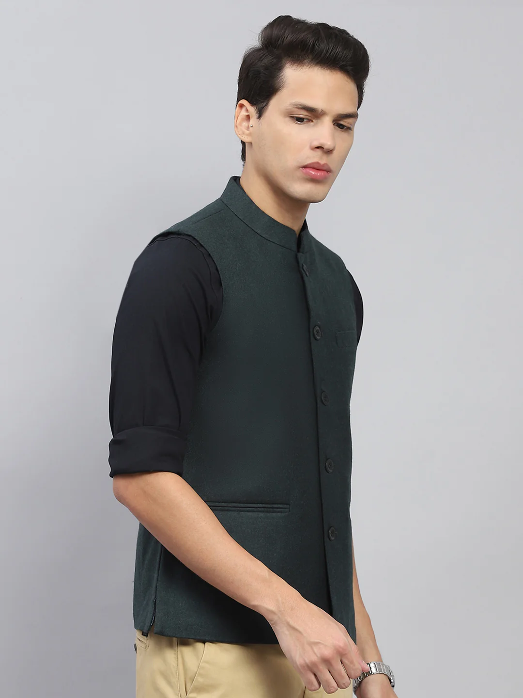 Men Green Solid Mock Neck Sleeveless Nehru Jacket - Image 4