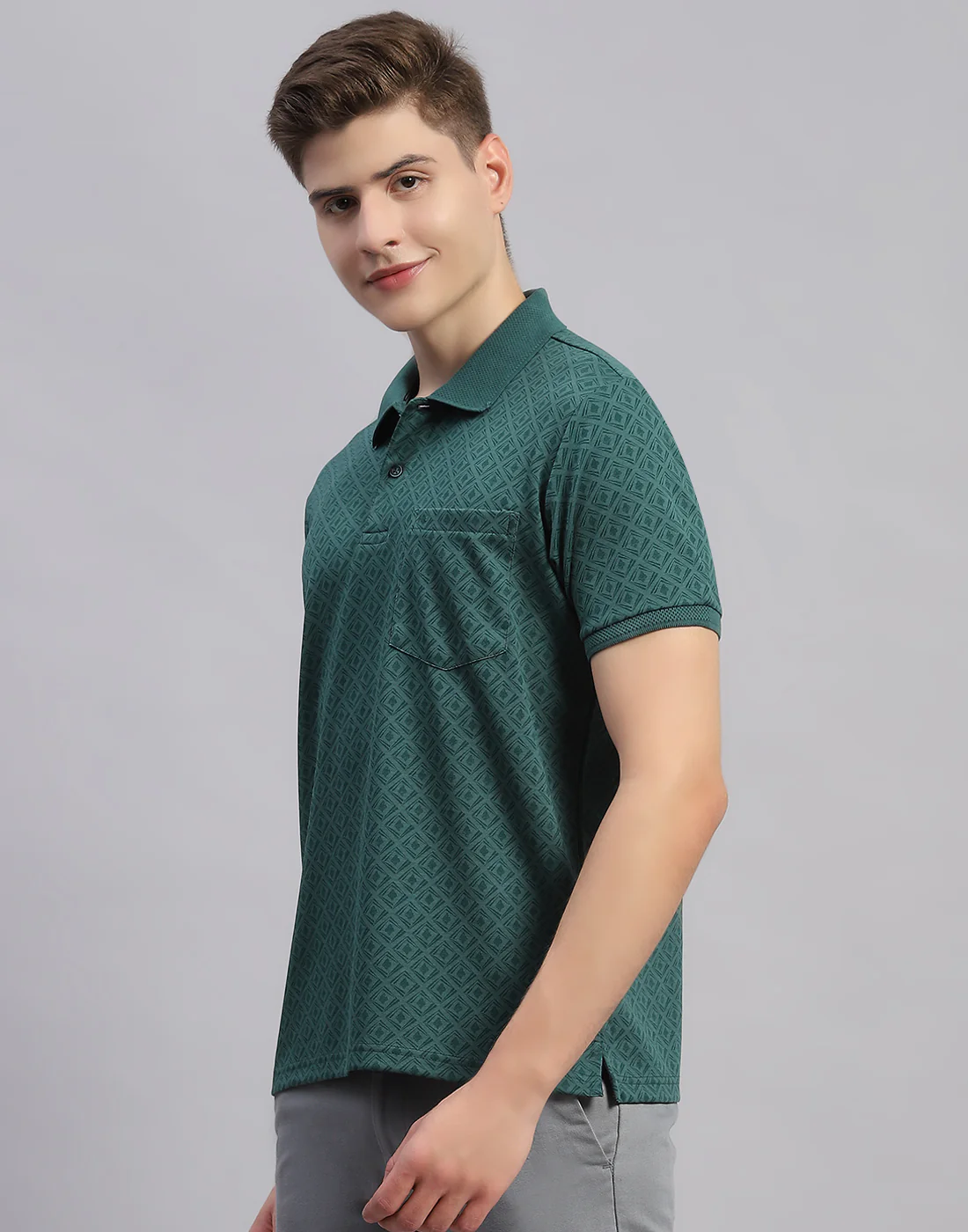 Men Green Solid Polo Collar Half Sleeve T-Shirt - Image 3