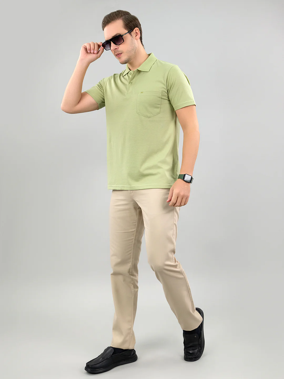 Men Green Solid Polo Collar Half Sleeve T-Shirt - Image 7