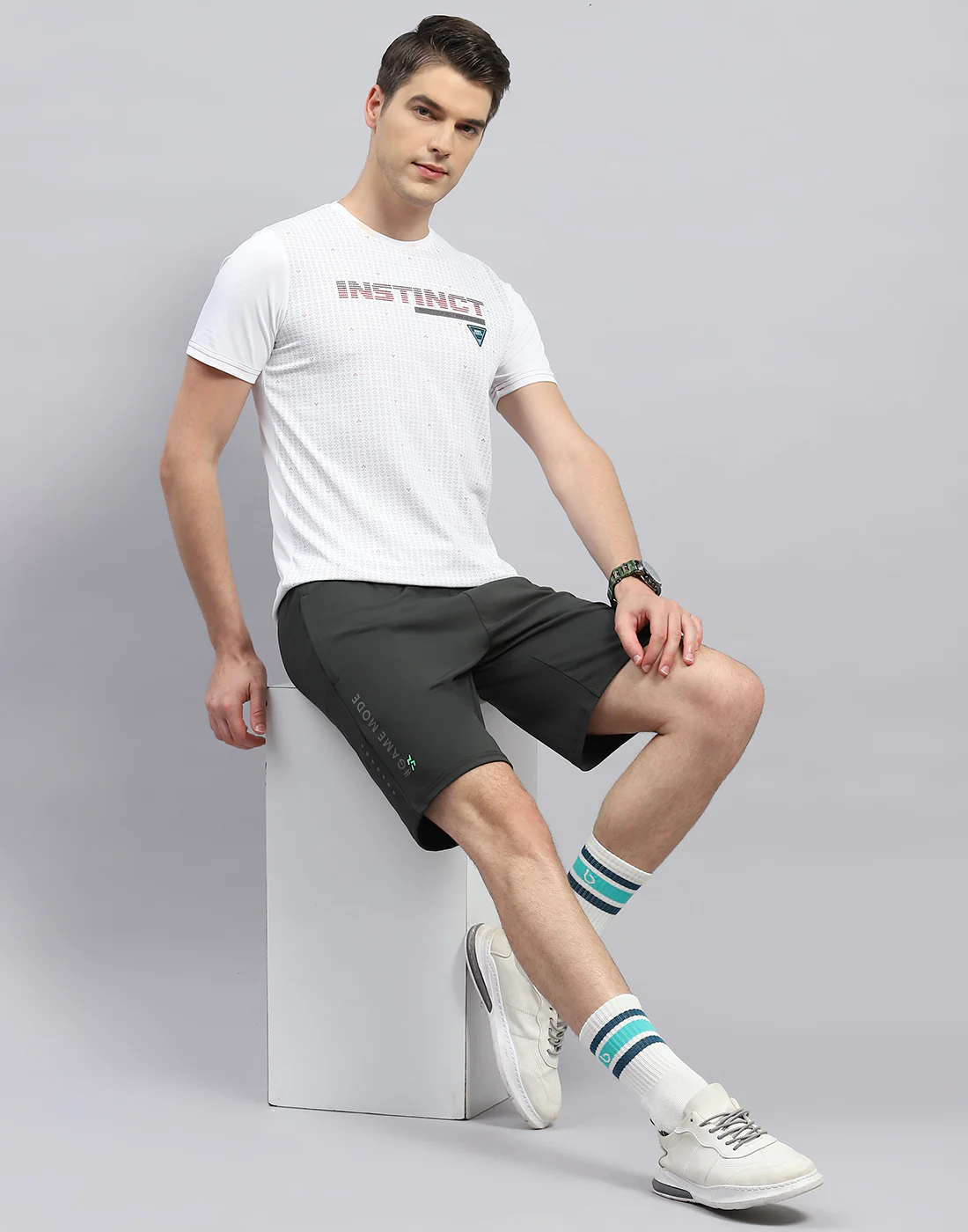 Men Green Solid Regular Fit Bermuda - Image 3