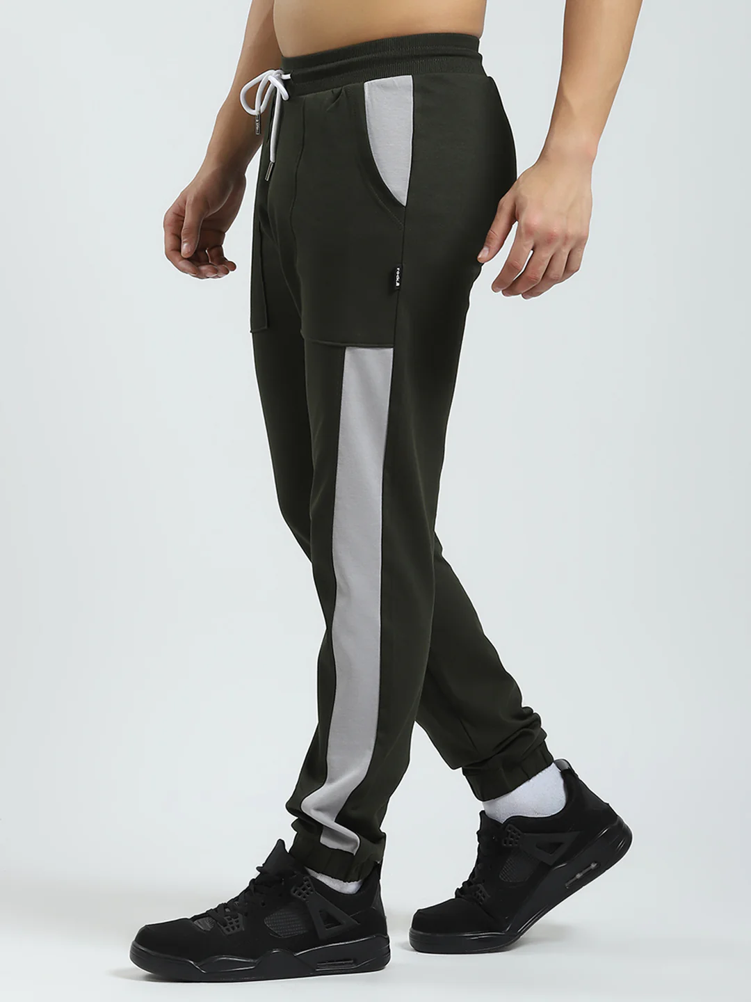 Rock.it Men Green Solid Regular Fit Jogger - Image 3