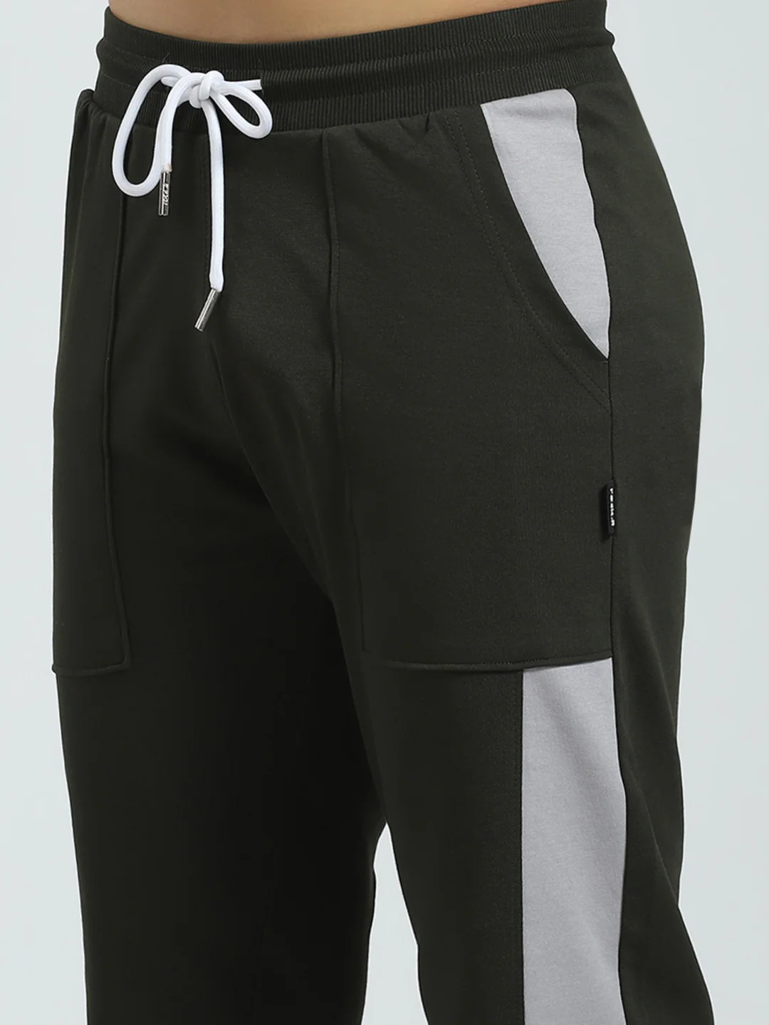 Rock.it Men Green Solid Regular Fit Jogger - Image 6