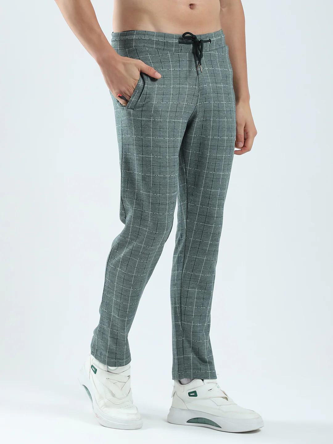 Men Green Solid Regular Fit Lower - Image 4
