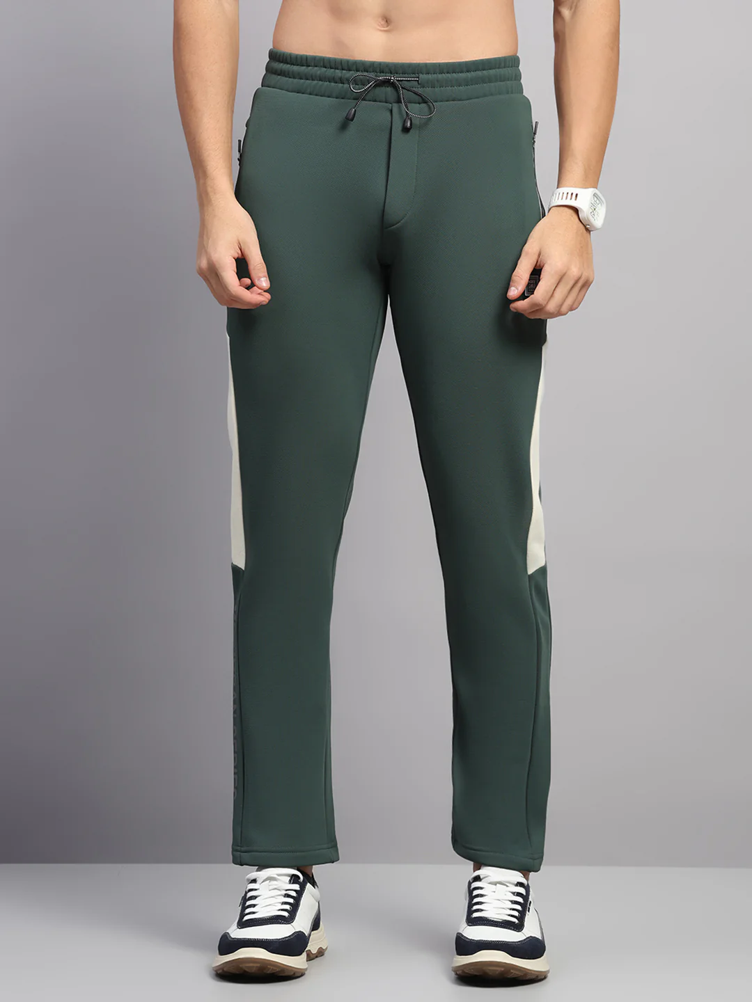 Men Green Solid Regular Fit Winter Lower