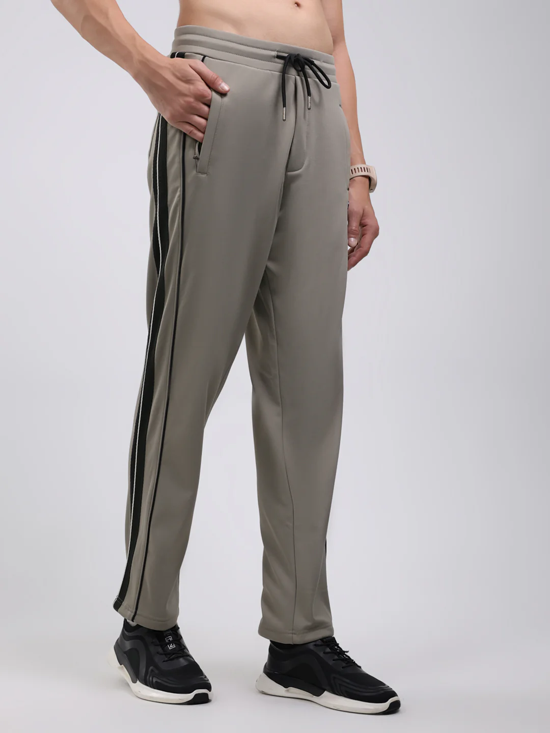 Men Green Solid Regular Fit Winter Lower - Image 4
