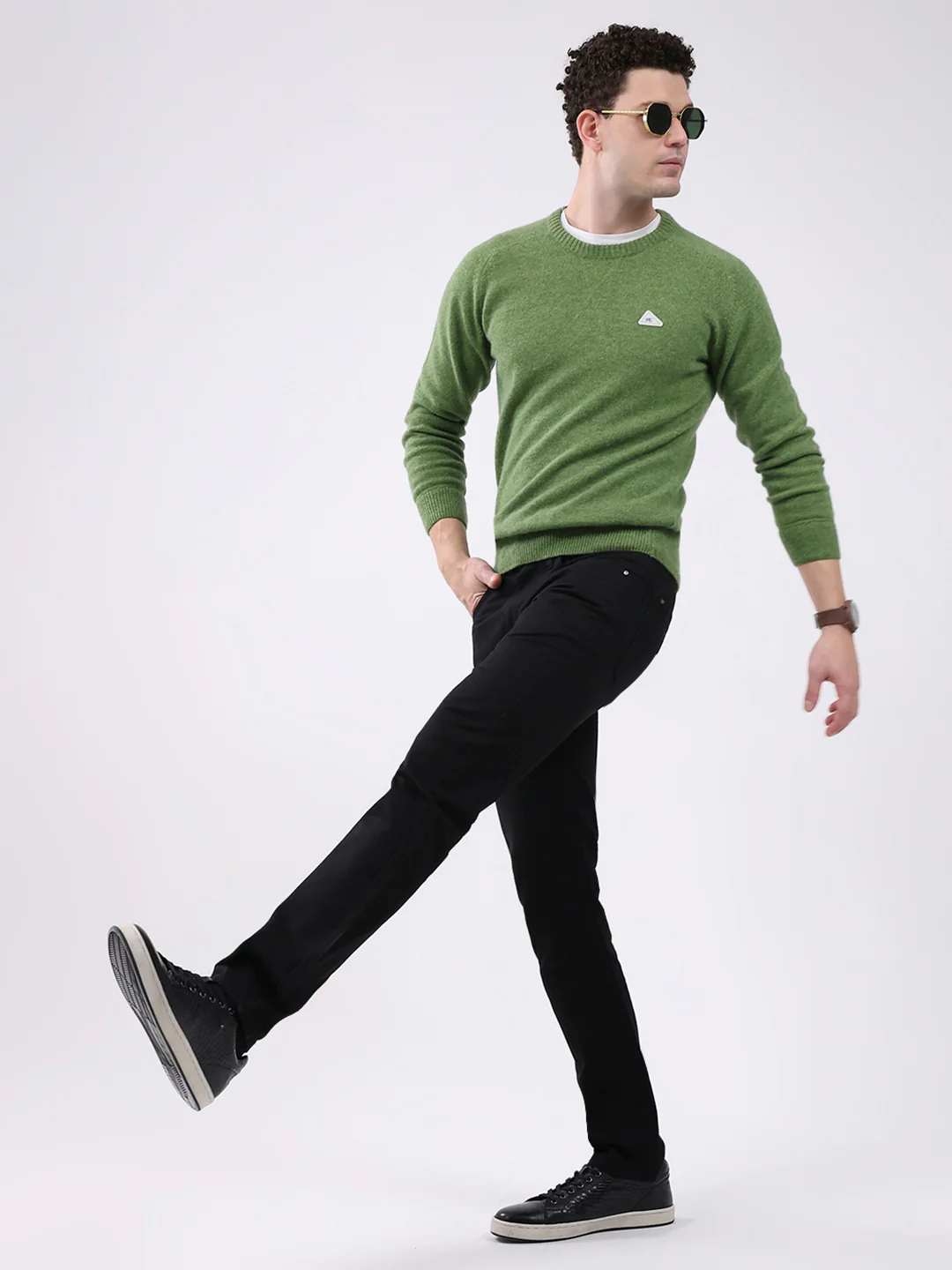 Men Green Solid Round Neck Full Sleeve Pullover - Image 2