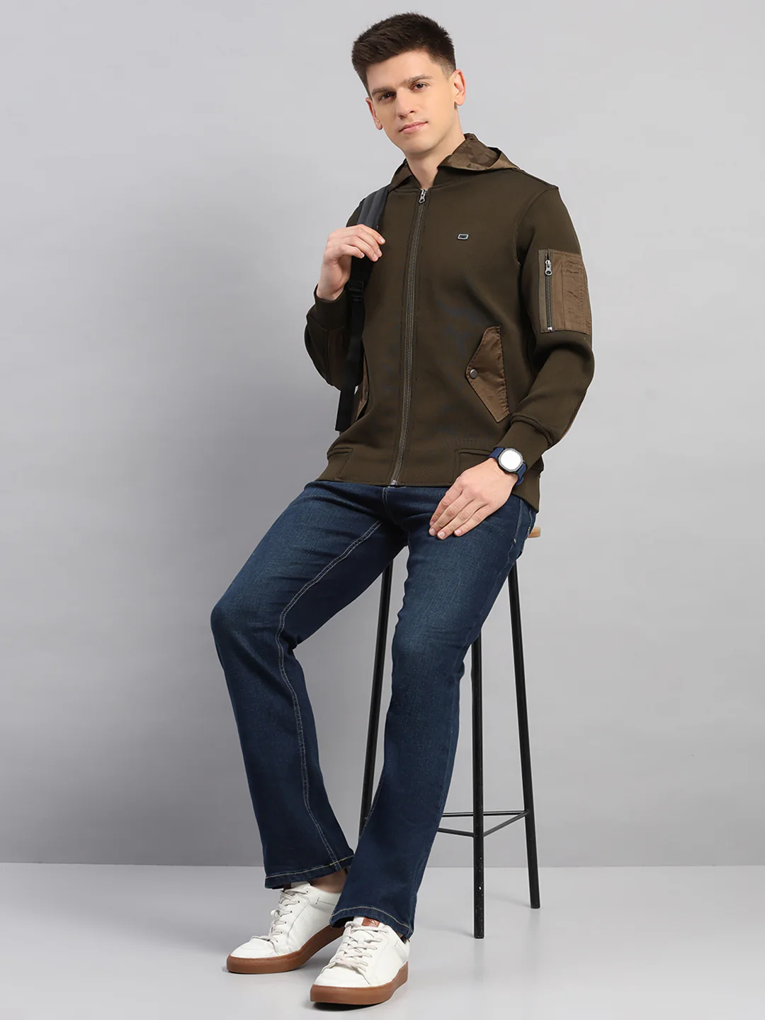 Men Green Solid Round Neck Full Sleeve Pullover - Image 2