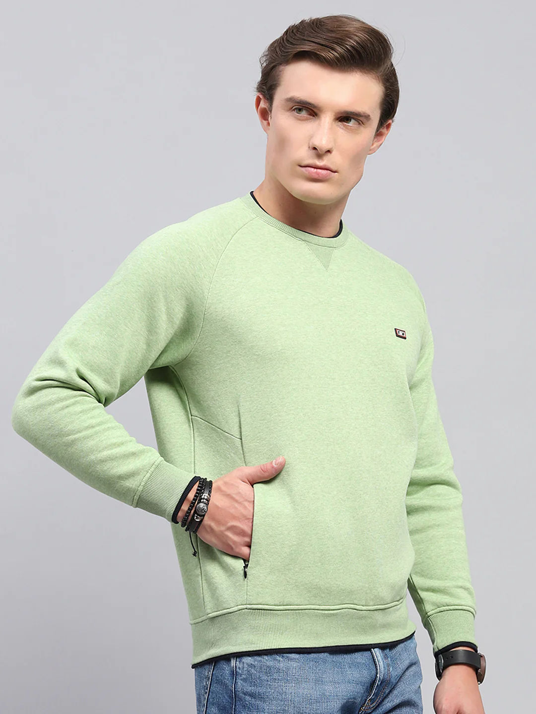 Men Green Solid Round Neck Full Sleeve Sweatshirt - Image 4