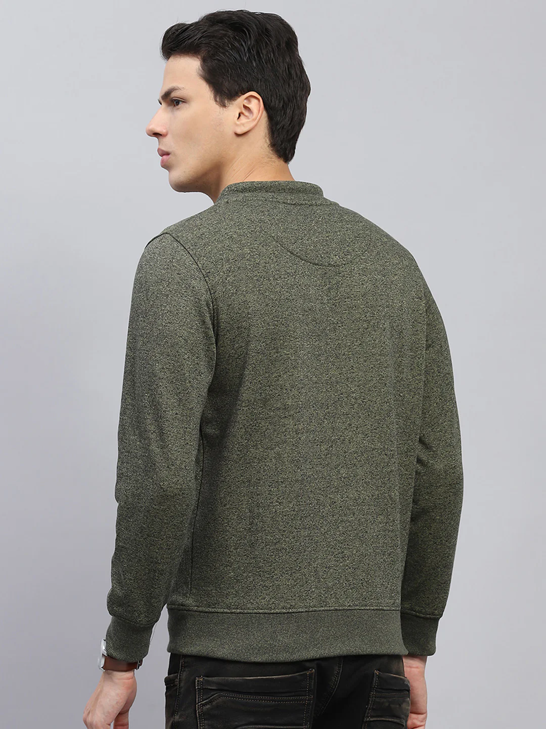 Men Green Solid Round Neck Full Sleeve Sweatshirt - Image 4