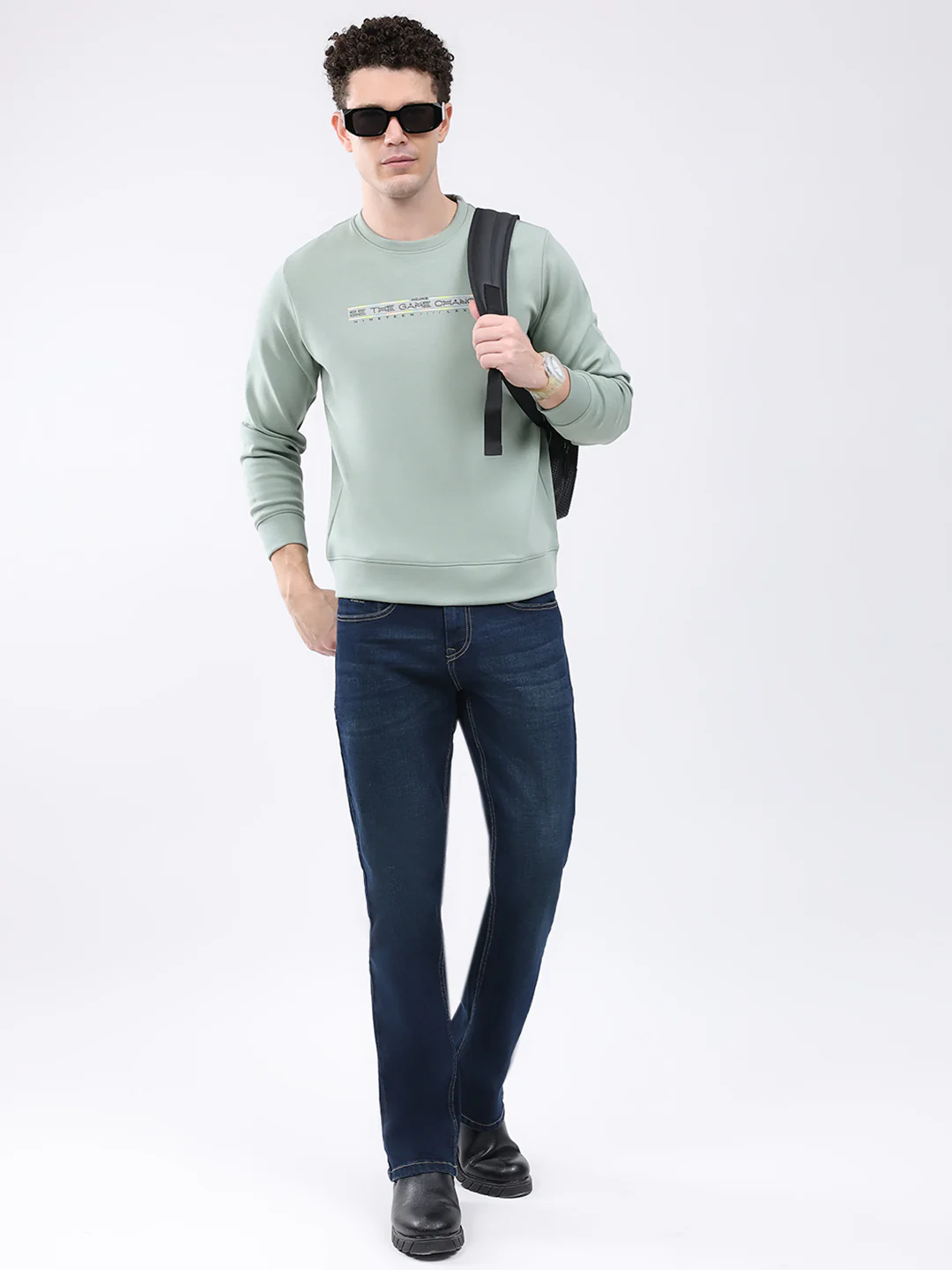 Men Green Solid Round Neck Full Sleeve Sweatshirt - Image 2