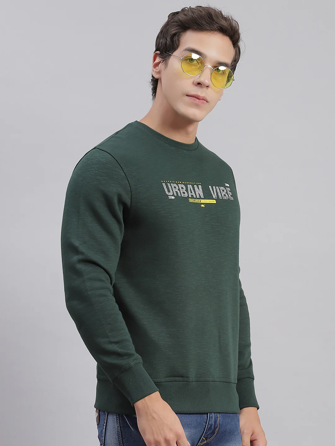 Men Green Solid Round Neck Full Sleeve Sweatshirts - Image 4