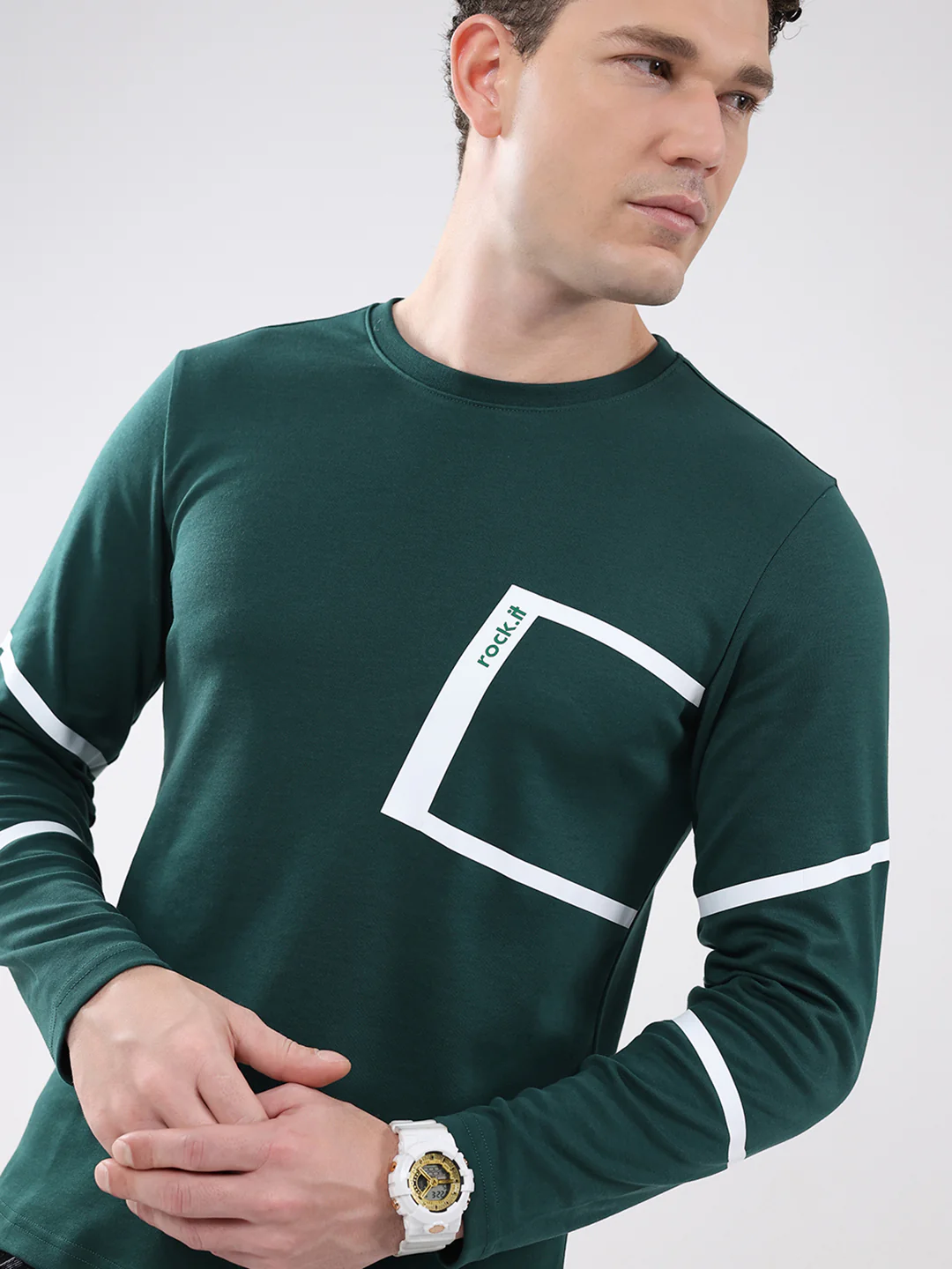 Rock.it Men Green Solid Round Neck Full Sleeve Winter T-Shirt - Image 6