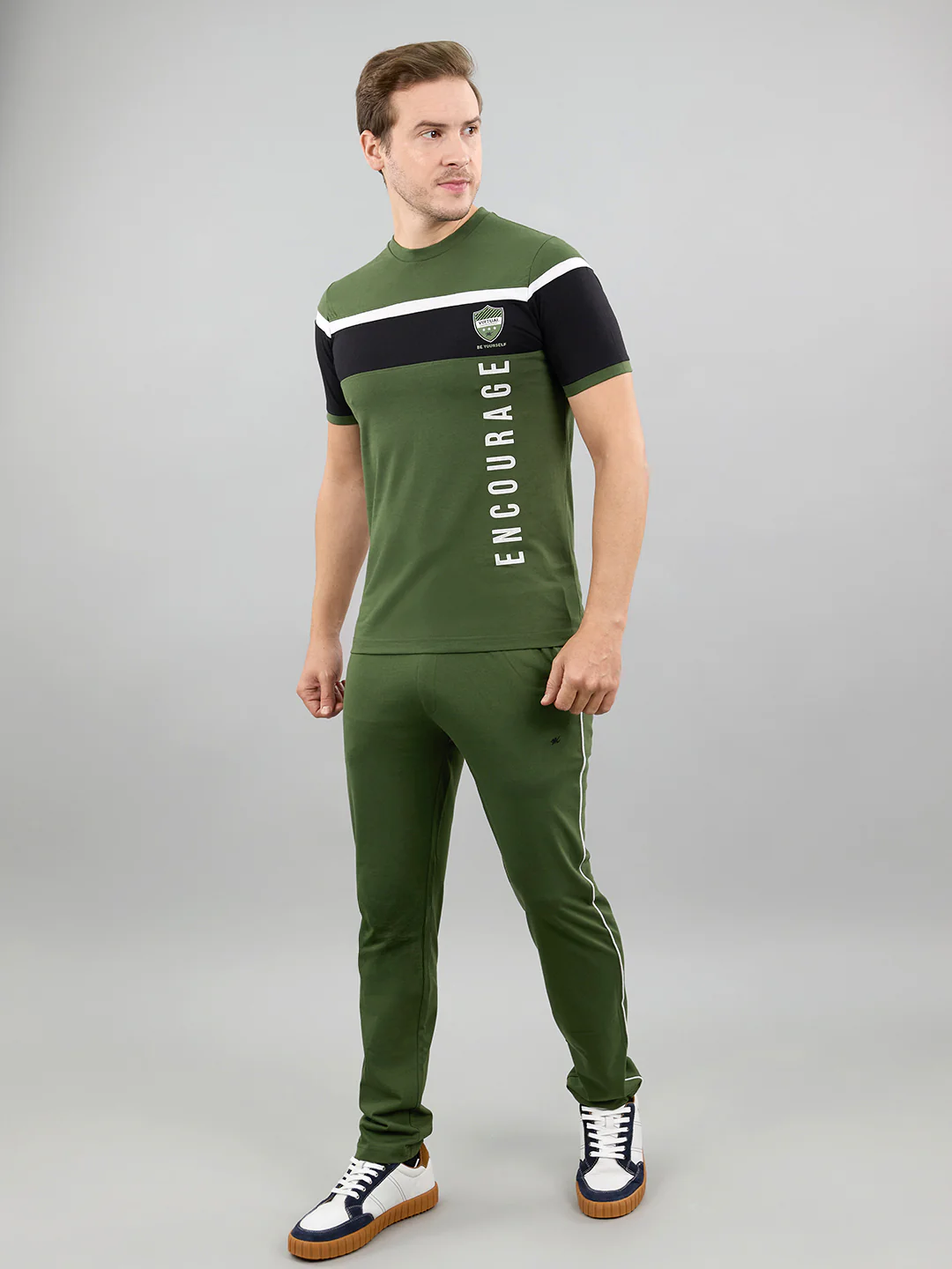 Men Green Solid Round Neck Half Sleeve Lower Set - Image 2