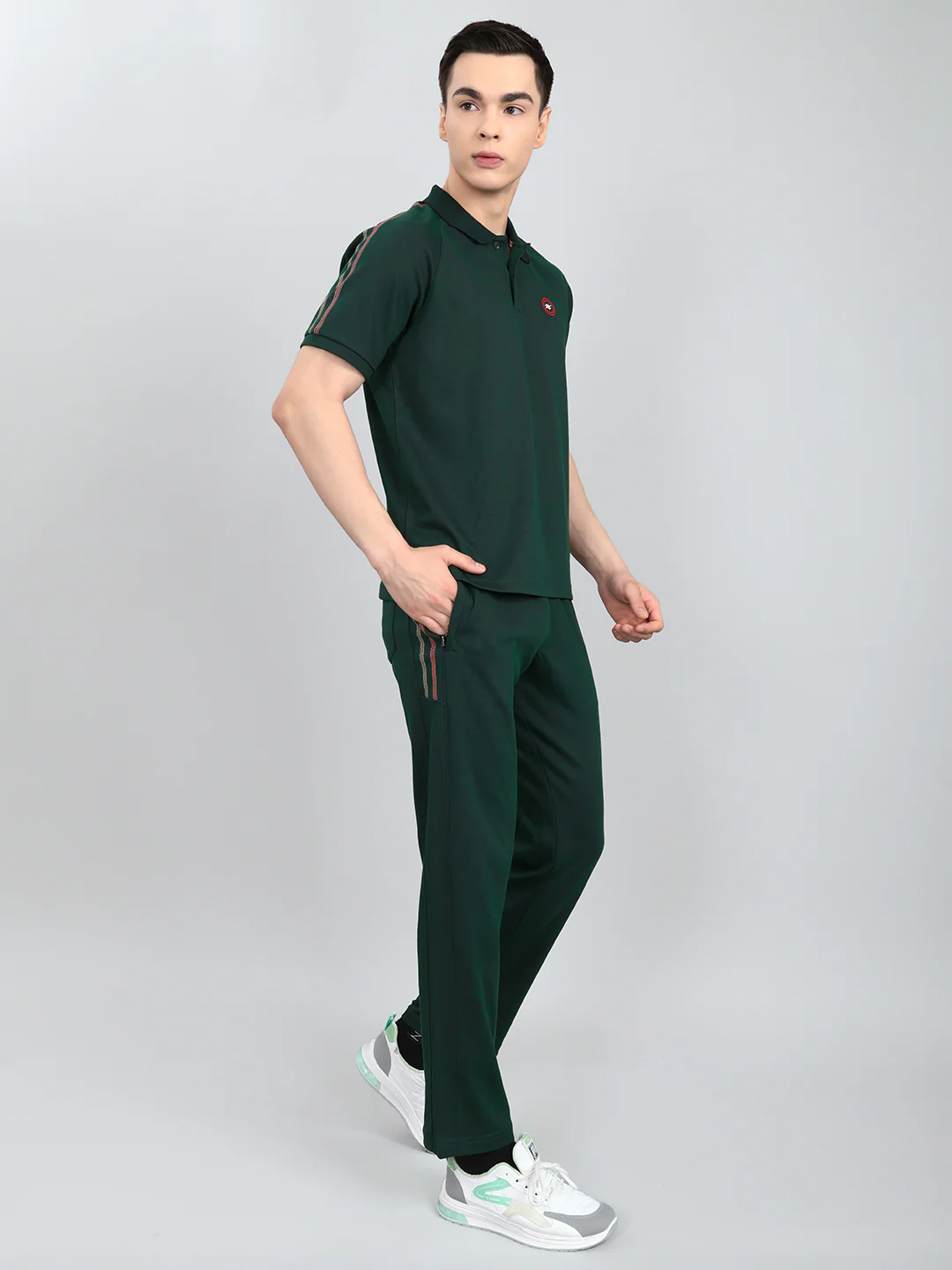 Men Green Solid Round Neck Half Sleeve Lower Set - Image 3