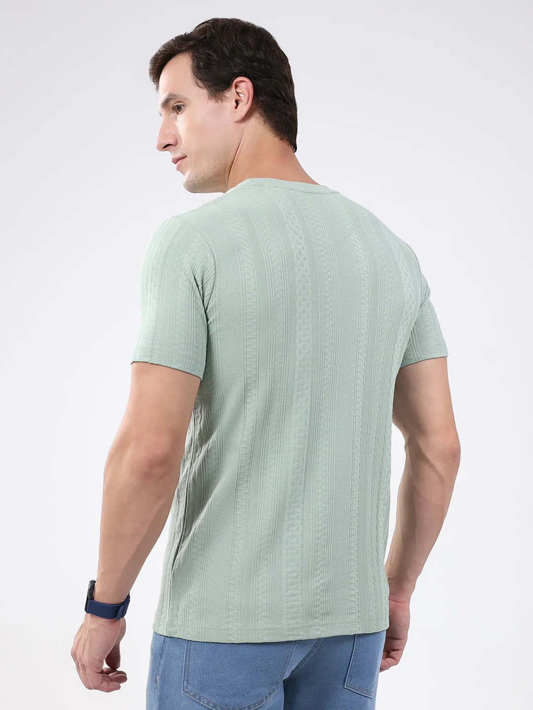 Men Green Solid Round Neck Half Sleeve T-Shirt - Image 5