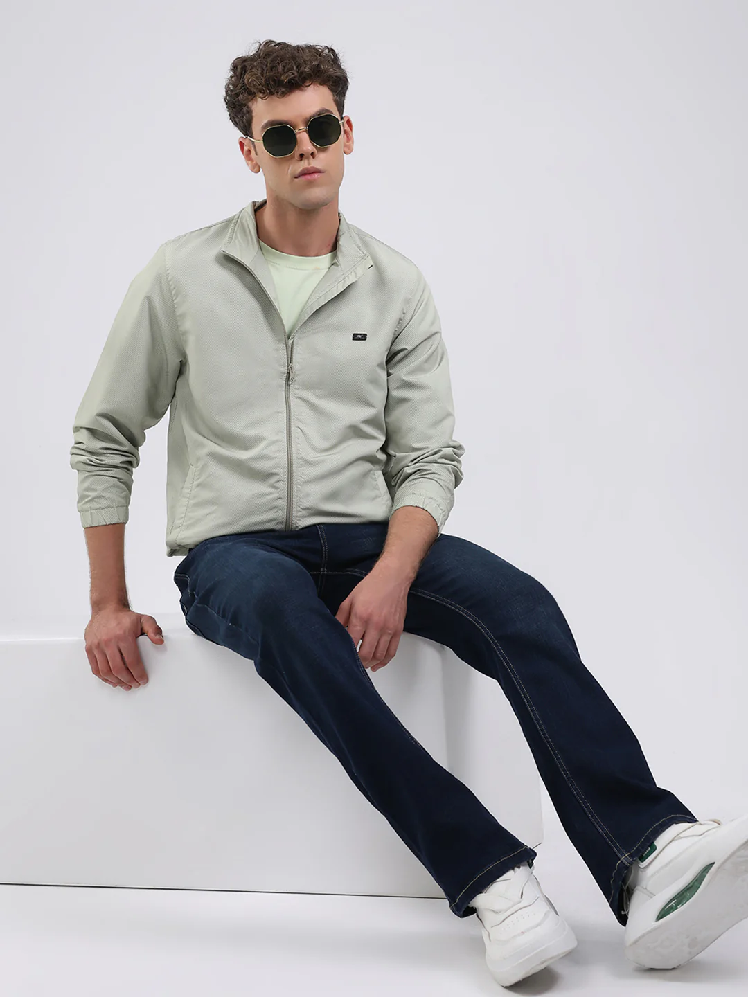 Men Green Solid Stand Collar Full Sleeve Jacket - Image 2