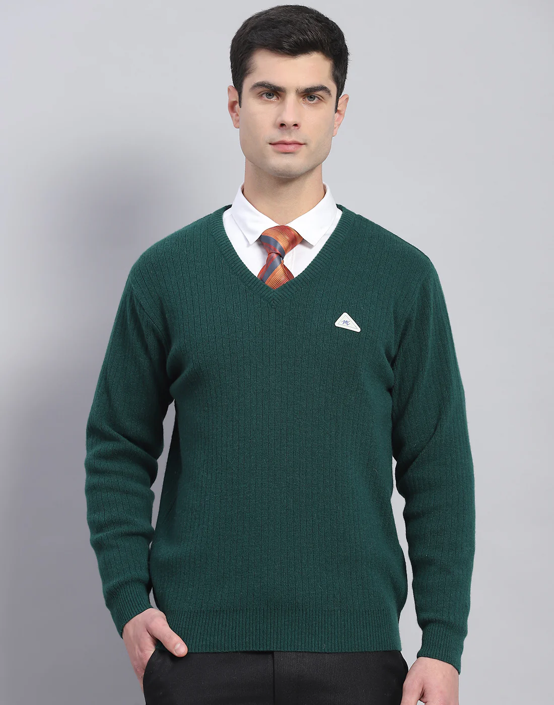 Men Green Solid V Neck Full Sleeve Pullover - Image 3