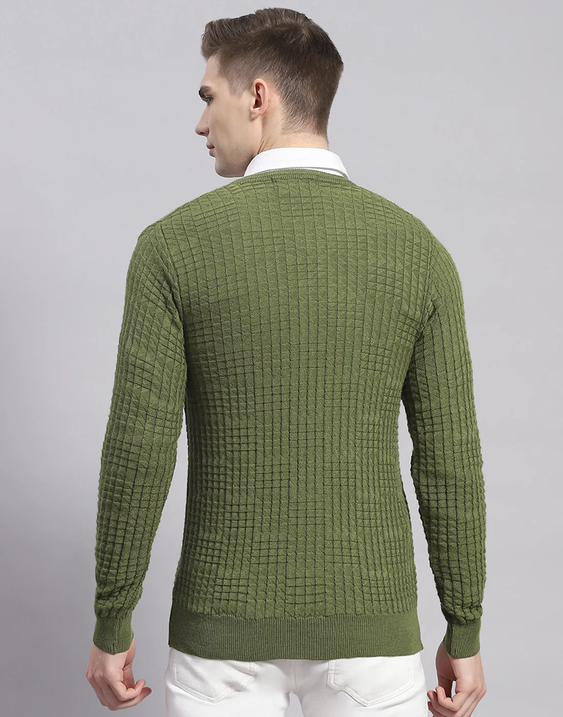 Men Green Solid V Neck Full Sleeve Pullover - Image 5