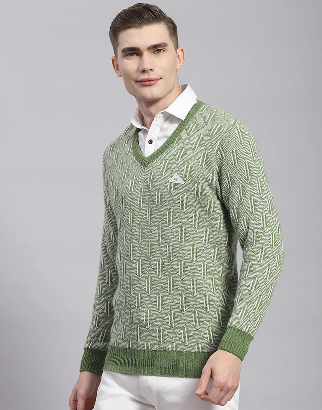 Men Green Solid V Neck Full Sleeve Pullover - Image 3