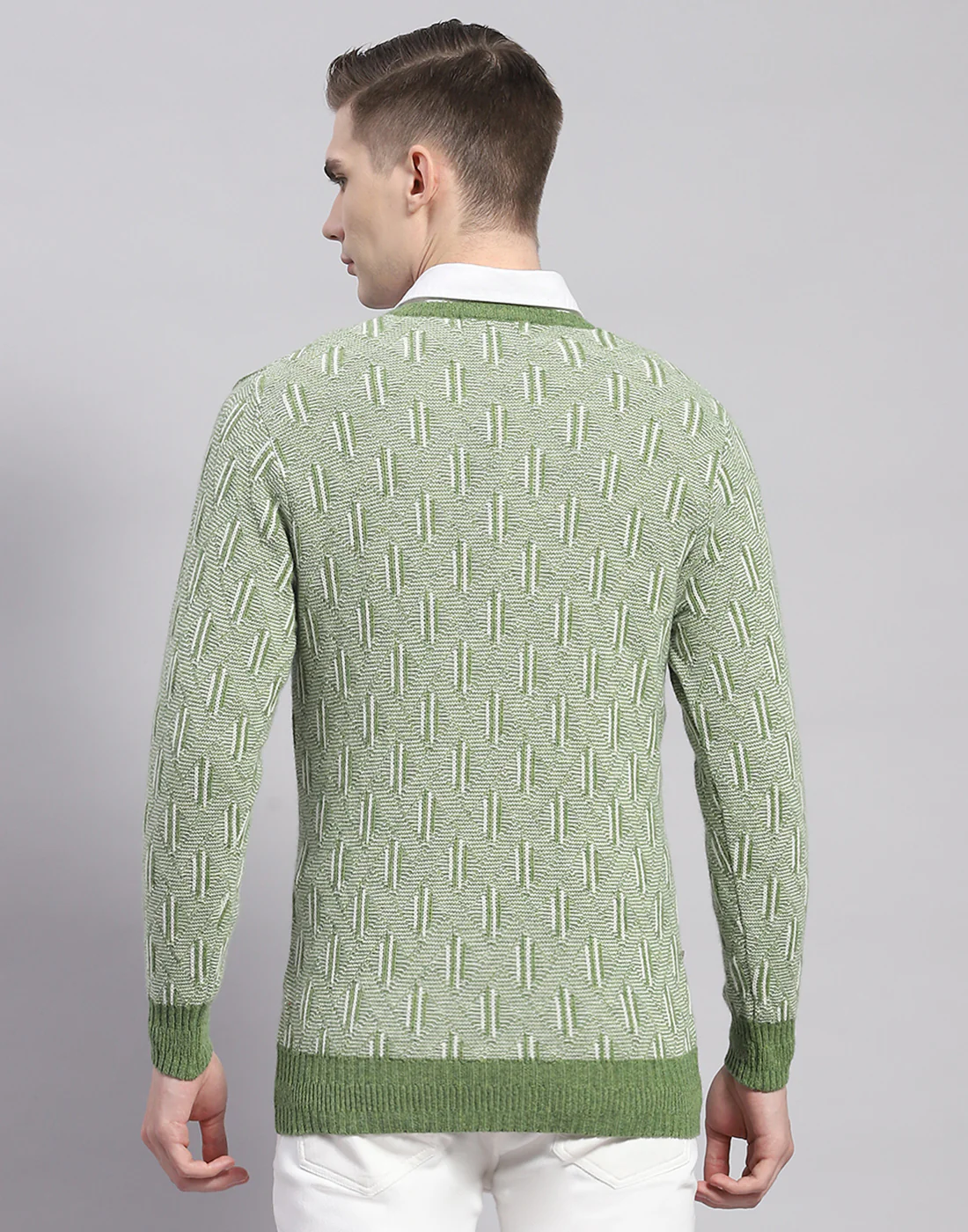 Men Green Solid V Neck Full Sleeve Pullover - Image 5