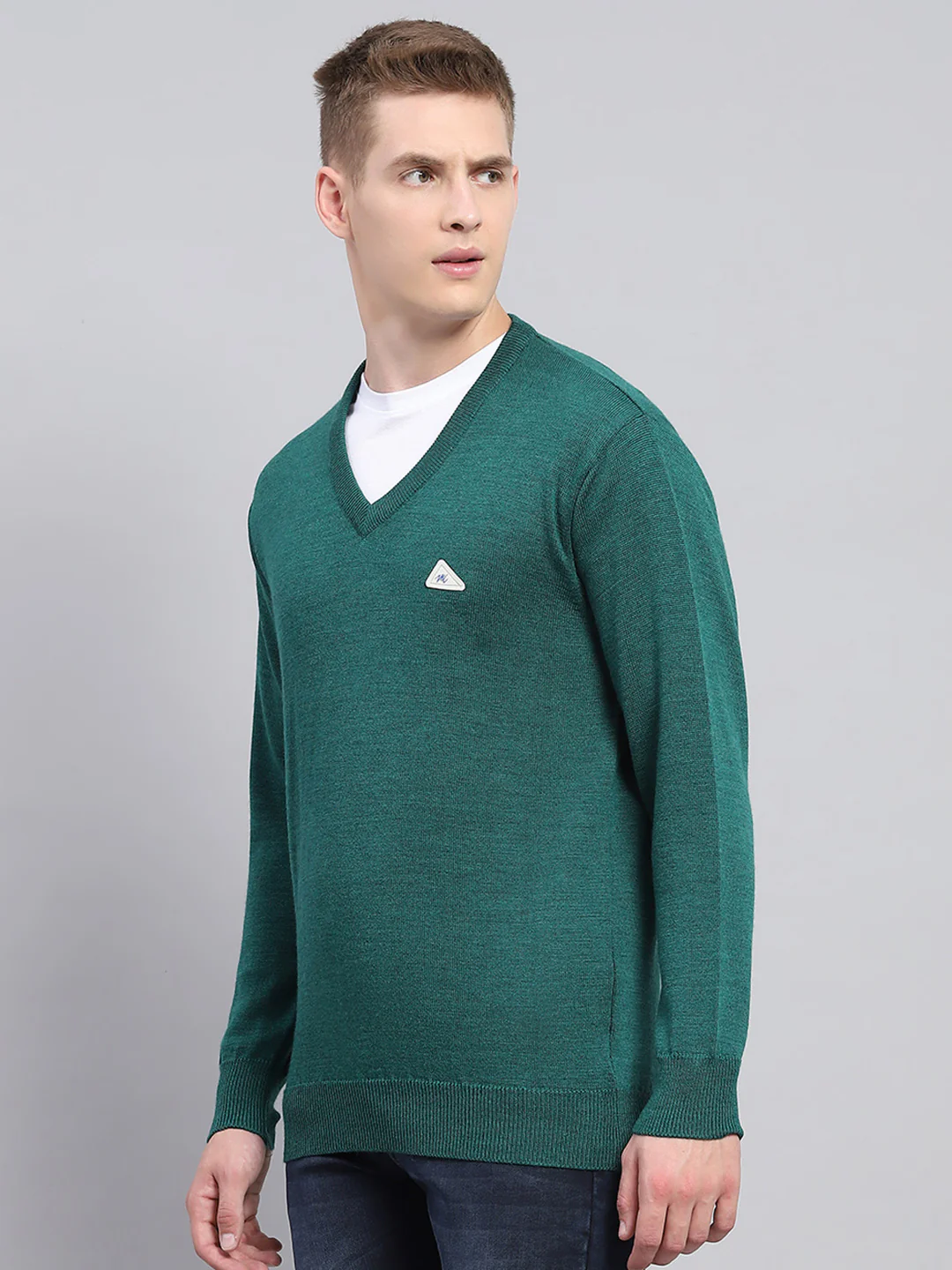 Men Green Solid V Neck Full Sleeve Pullover - Image 3